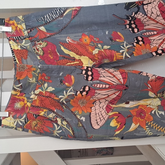 Adriana Barra Linen Floral Flare Pant with pockets and permanent seams EUC sz40 - Picture 13 of 13